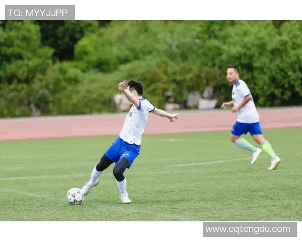 中国足球赛事视频精彩回顾与分析助你全面了解足球动态与赛事亮点